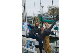 It giet oan: viertal zeilt hartje winter de Elfstedentocht voor Enkhuizer SailWise