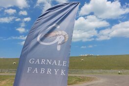 Dichtwerk in Moddergat -  Wethouder Soepboer opent expositie