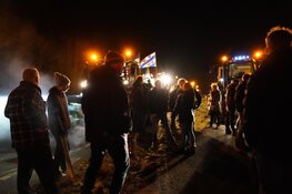 Opnieuw boerenprotest: Afsluitdijk geblokkeerd