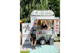 Koninklijk genieten: Foodtruckfestival HOPPAAA! strijkt neer in de voortuin van  Landgoed Paleis Soestdijk!