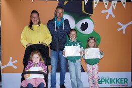 Een speciale onderscheiding voor Opkikker ambassadeurs Sophie, Tess & Esmee uit Dokkum