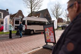Belastingdienst helpt inwoners bij Leger des Heils Dokkum met belastingaangifte